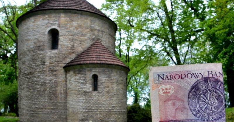 Czego uczą nas banknoty?